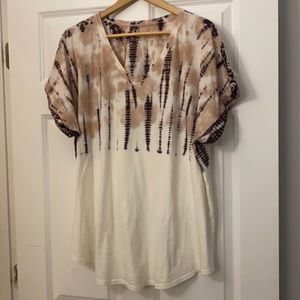 JJill pure jill t shirt.  Cream and color splotch, tie die.